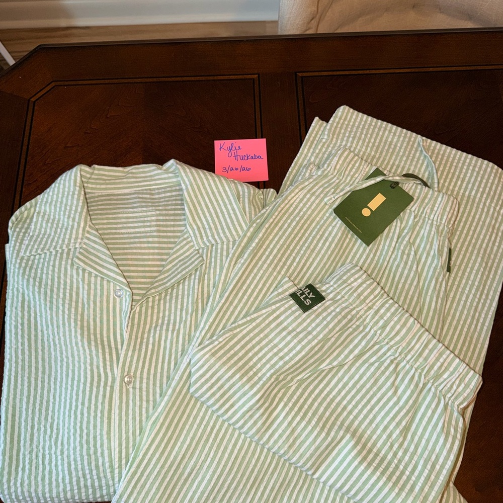 Daily Drills Women's Light Green and White Striped Set